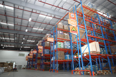 E寵商城自營(yíng)倉儲(chǔ) 專業(yè)設(shè)施保障高品質(zhì)寵物產(chǎn)品